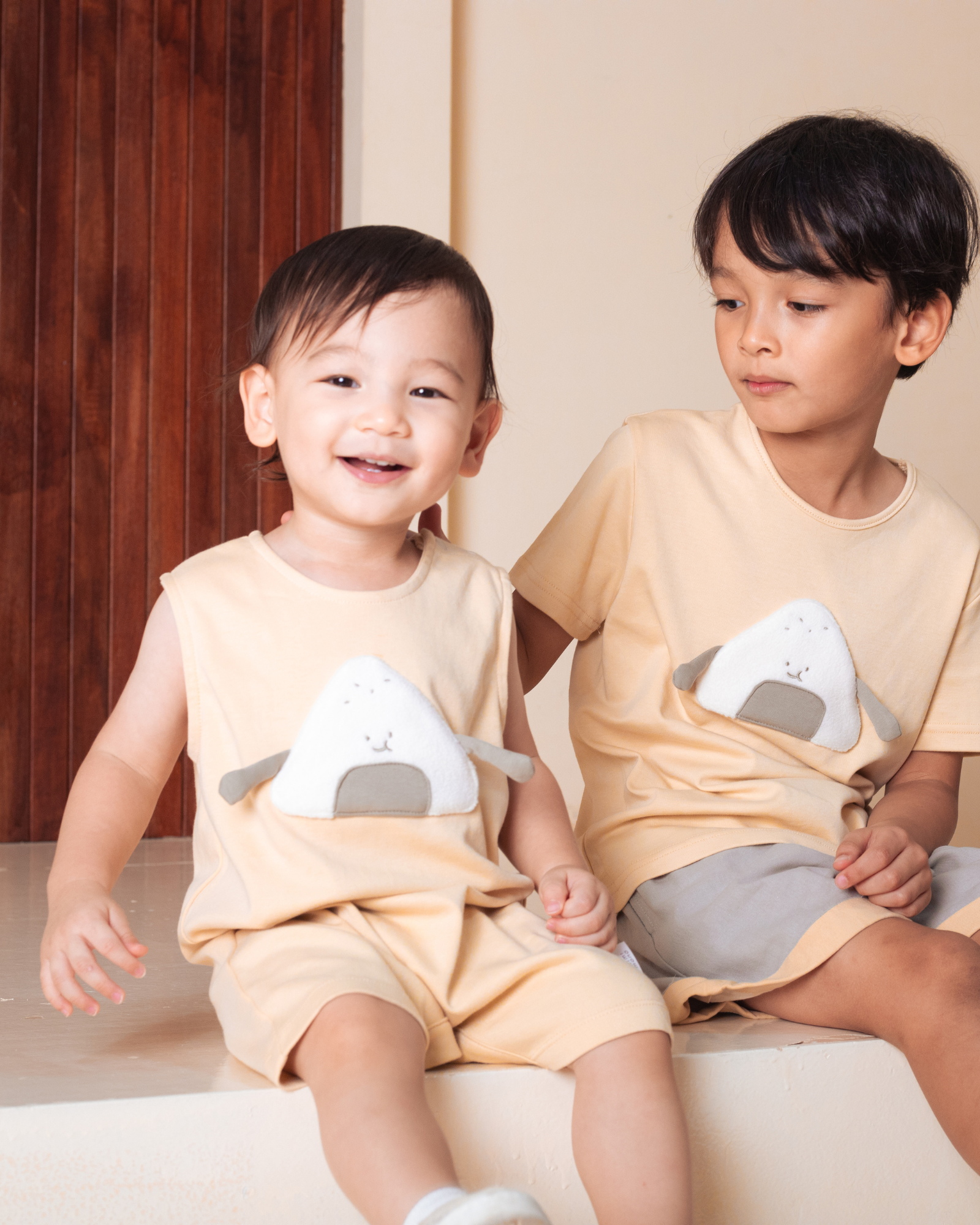 おにぎりキッズTシャツ