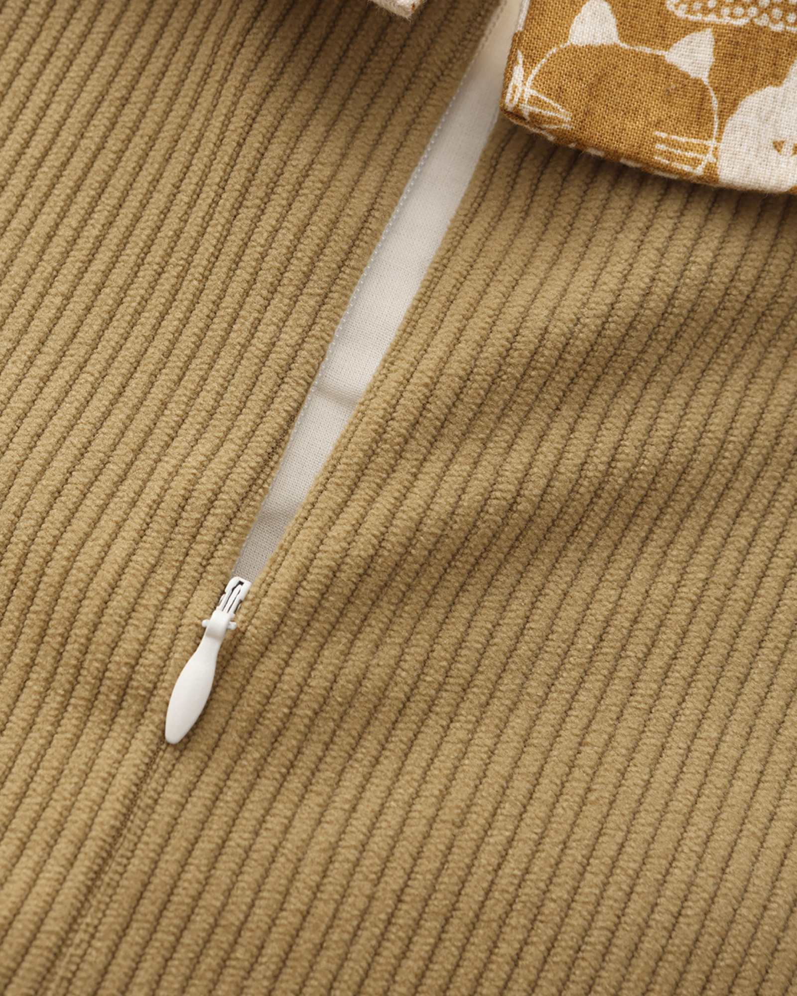 Kitty 百褶口袋連身裙