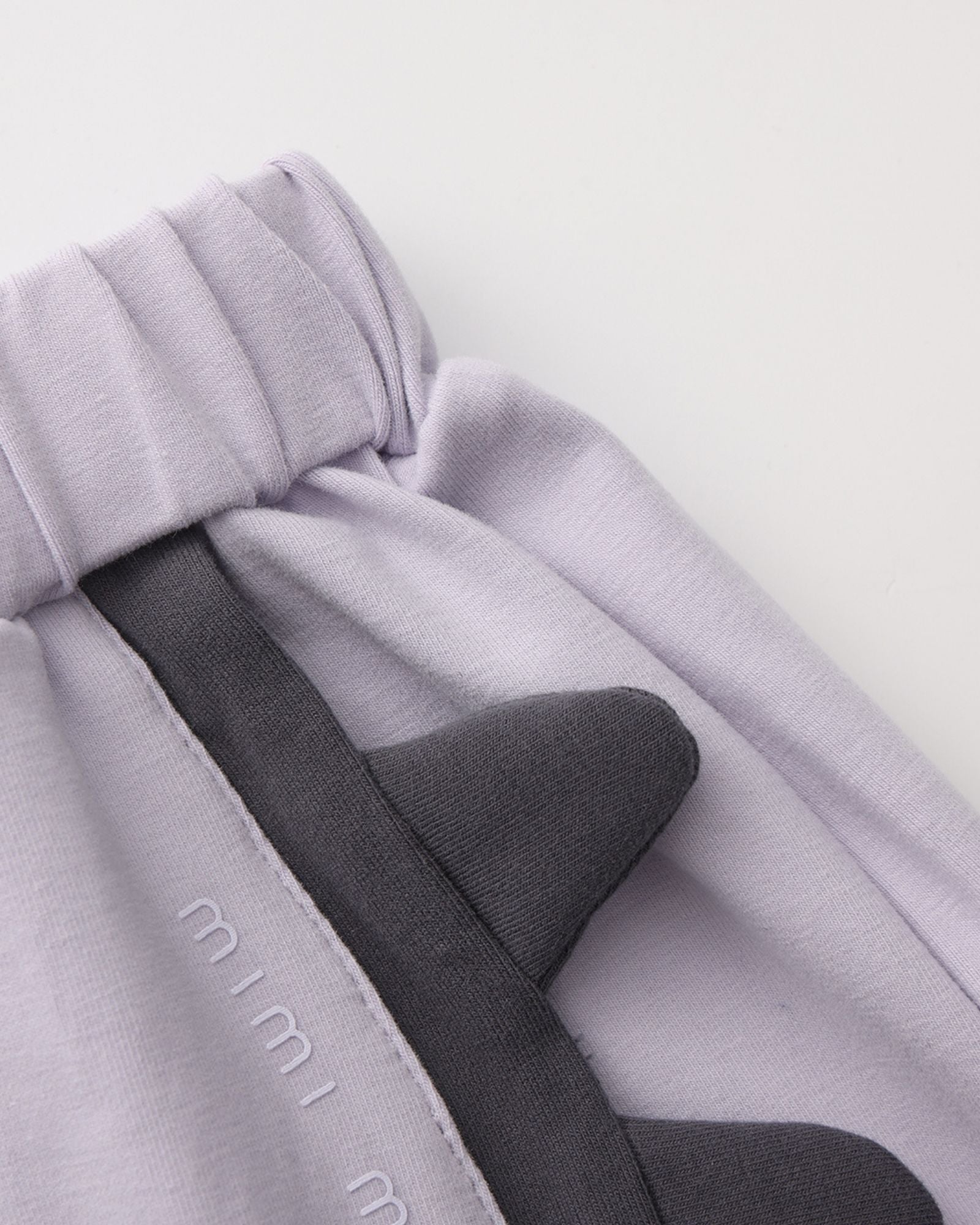 子猫モチーフスカパン